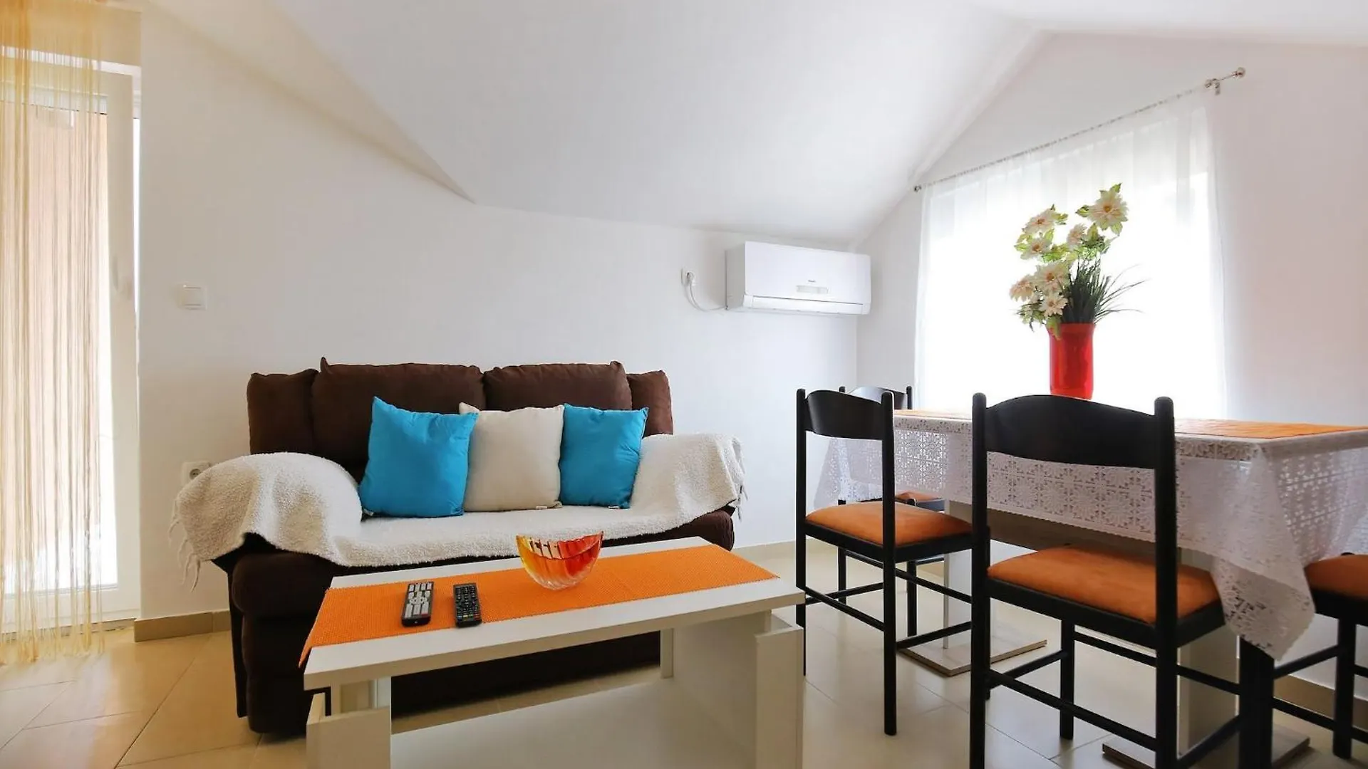 Apartments Kapetan Sukošan