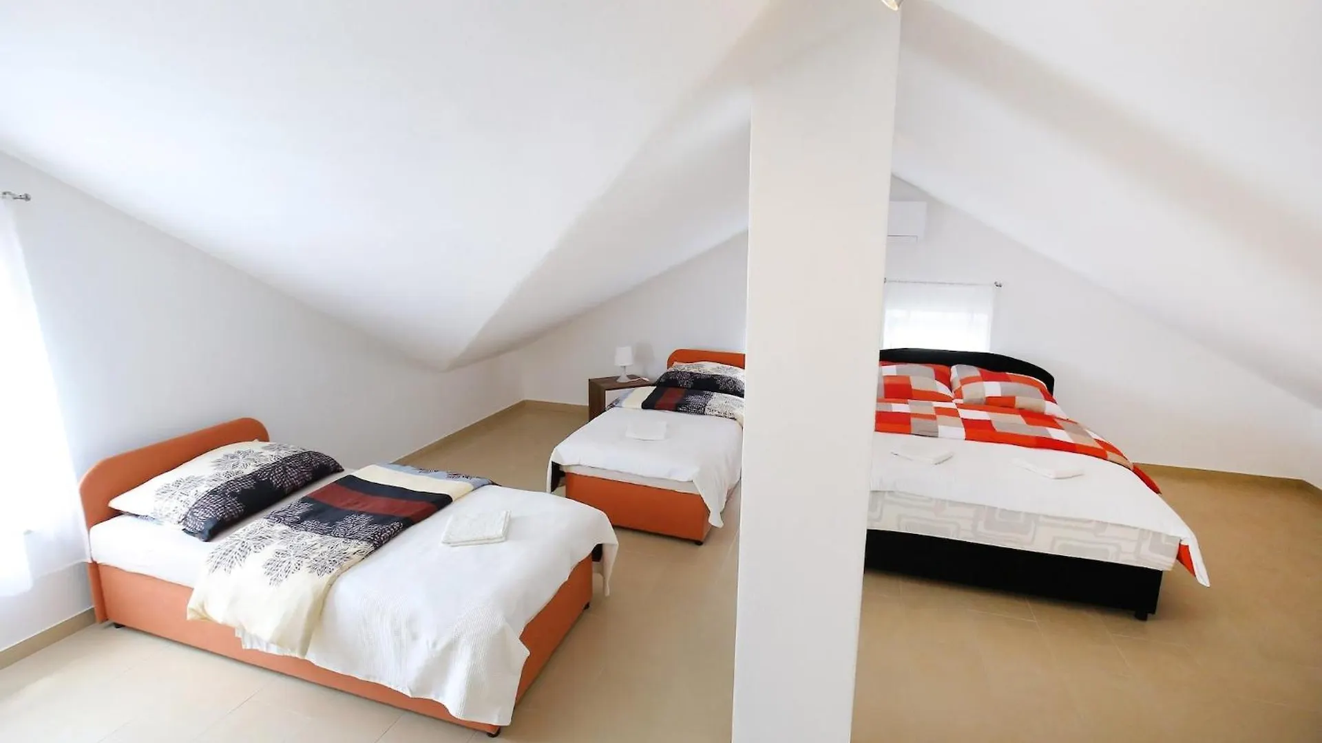 Apartments Kapetan Sukošan