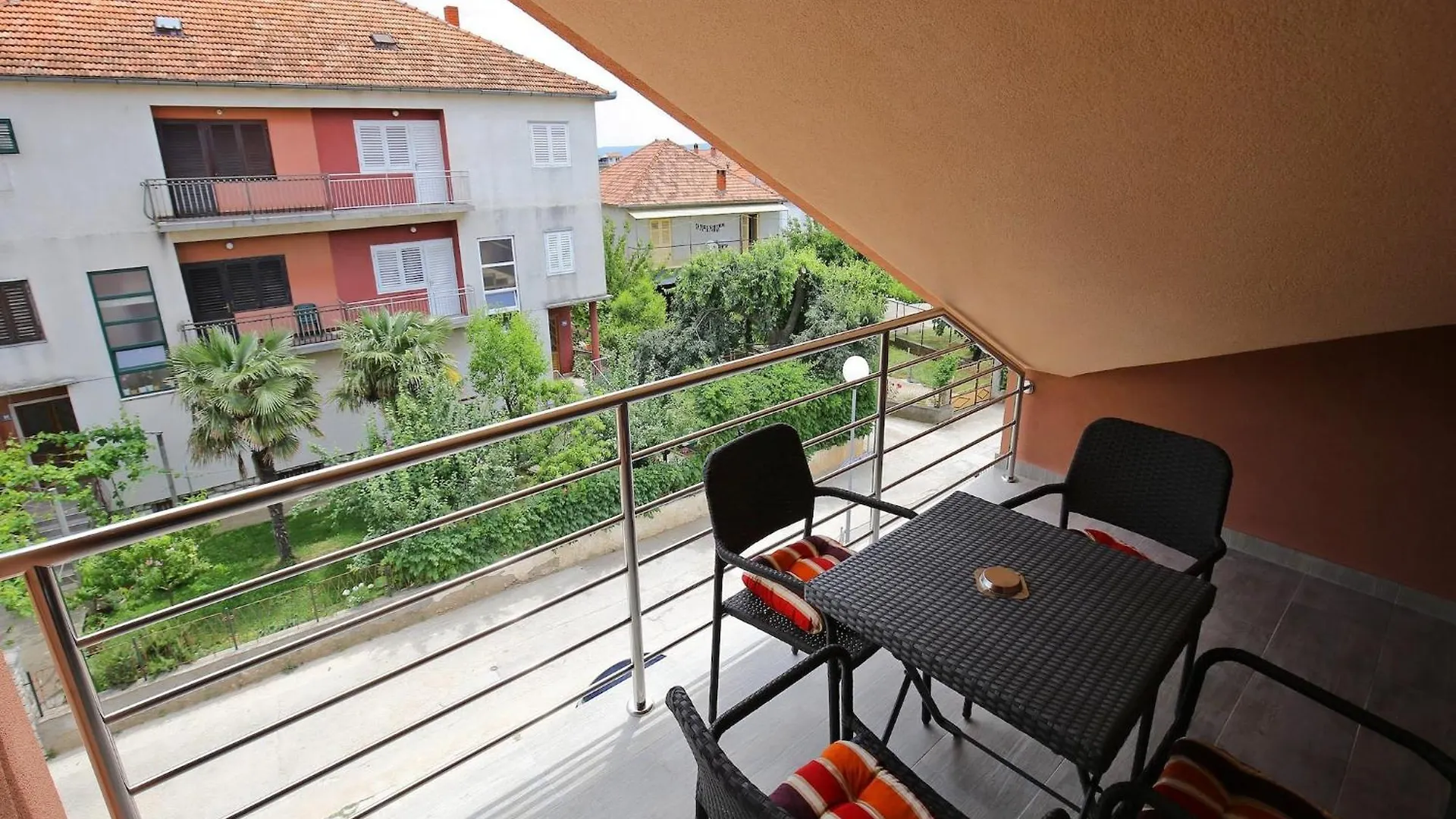 Apartments Kapetan Sukošan 0*,